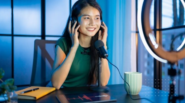 Podcasting: A Comprehensive Guide for Beginners
